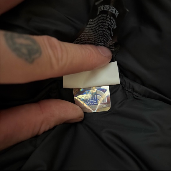 The North Face Monochrome Patterned Jacket - Picture 5 of 7